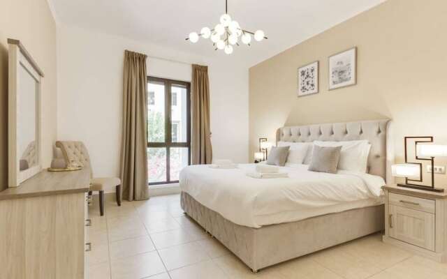 Newly Furnished Family Home Near Burj Khalifa!