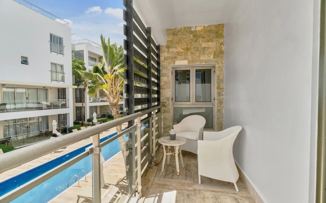 Beachfront Condo w Sea View A-202 Costa Atlantica