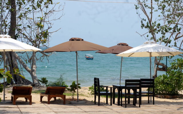 Gold Sand Beach Bungalow