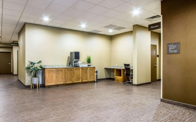 Comfort Suites Hotel and Conference Center