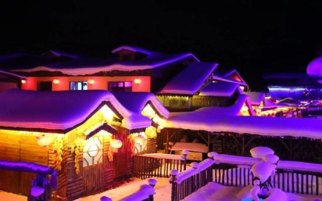 Xuegu Azalea Homestay
