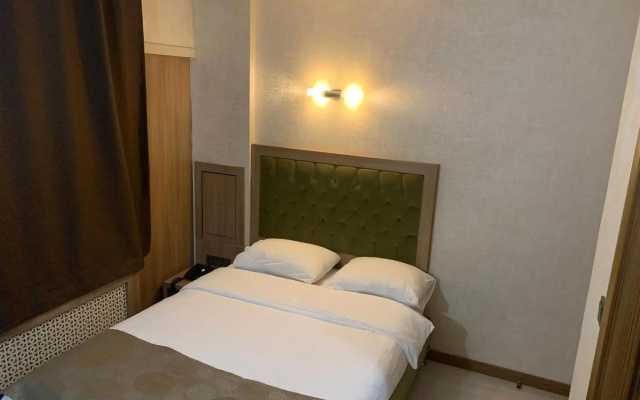 Lounge Boutique Hotel