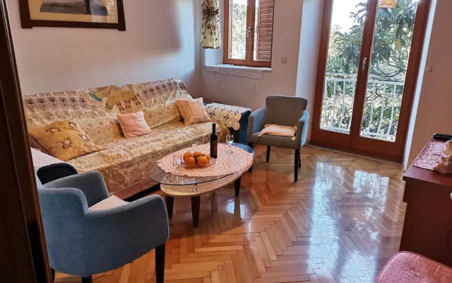 Beach Front Villa a Stone Throw Away From the sea