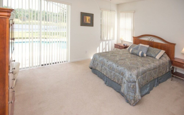 Sunrise Lakes 4 bed / 2.5 bath home