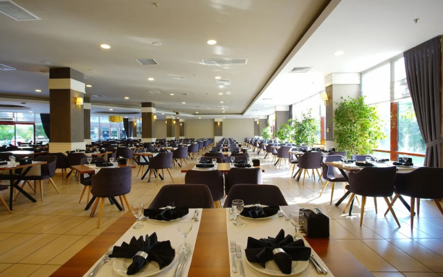 Perre La Mer Hotel Resort & Spa