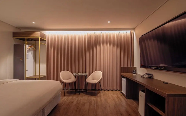 Cloudin Hotel Mokpo Peace Square branch