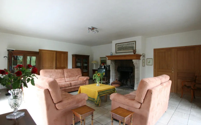 Cozy Holiday Home in Lesterny near Lake