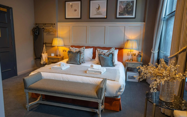 Salisbury Arms Hotel