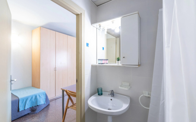 Residencia Universitaria Resa La Ciutadella -Campus Accomodation