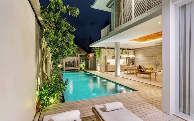 Swan Villa 1 in Seminyak
