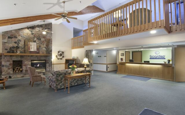 Boarders Inn & Suites by Cobblestone Hotels - Faribault