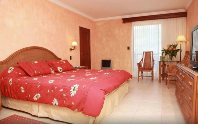 Los Parrales Resort Hotel