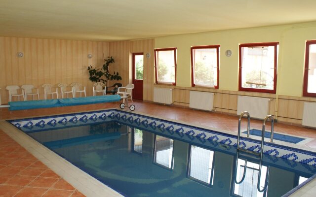 Hotel Palota City