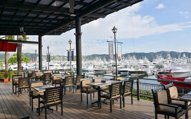 Altavista 5D 3 Bdr 2 bth Ocean View Condo