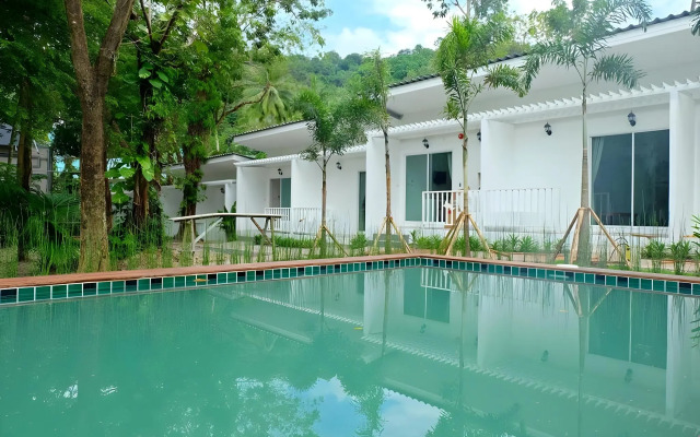 Whalecome Aonang Resort