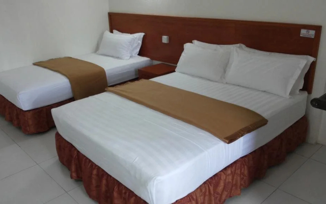 Aristo Hotel 81