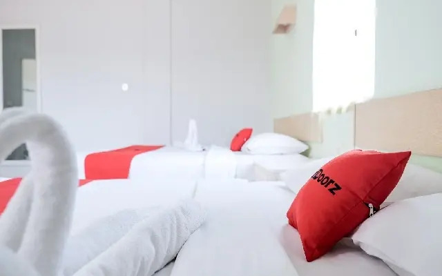 RedDoorz Plus @ Sunrise Hotel Sanur