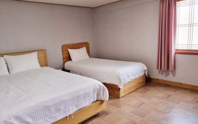 Hotel G