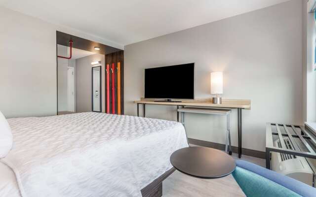 Tru by Hilton Madison West, WI