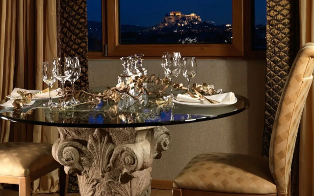 Отель Divani Caravel