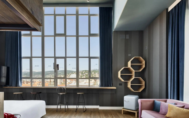 The Modernist Hotel