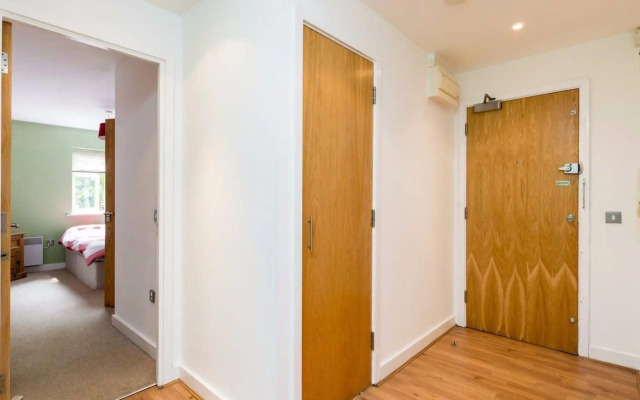 Carisbrook Court