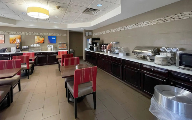 Comfort Suites