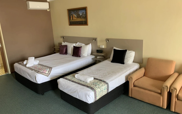 Cumberland Motor Inn