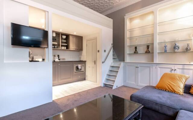 Luxury Private Studio Spacious Stylish Mezzanine