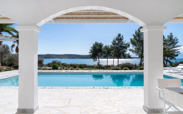 Golden Land Goutos I