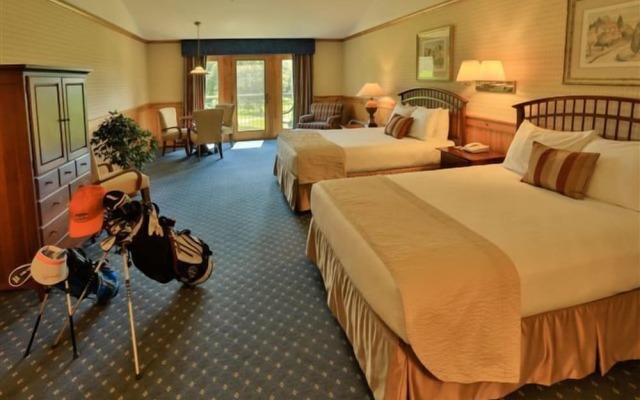 Maddens On Gull Lake