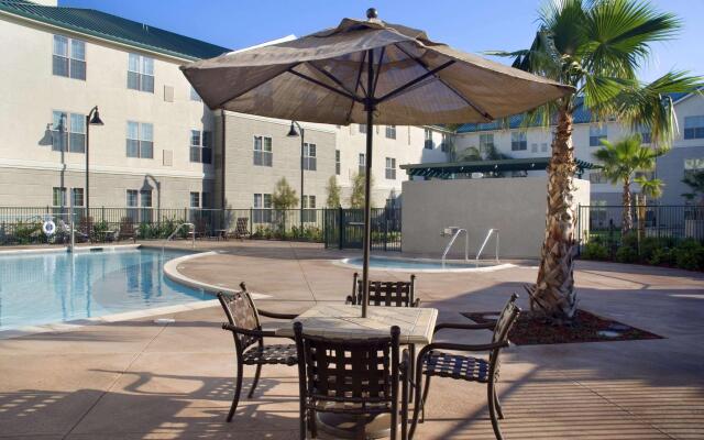 Homewood Suites By Hilton Sacramento Airport - Natomas