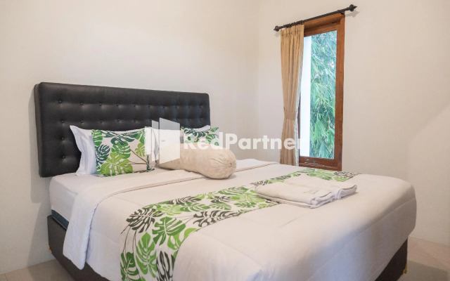 Twin House by OYO Rooms