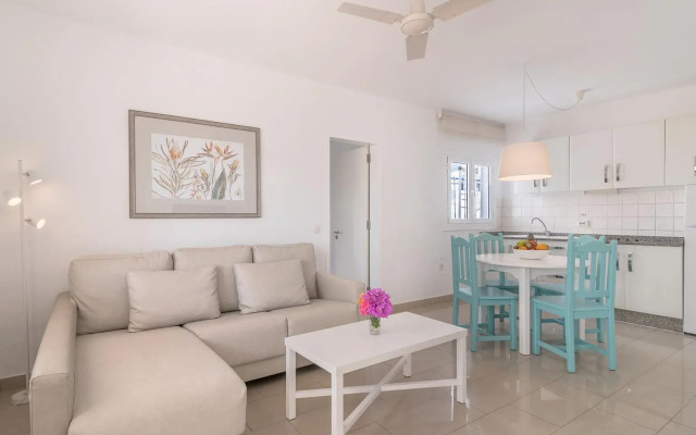 Parque Tropical Apartments