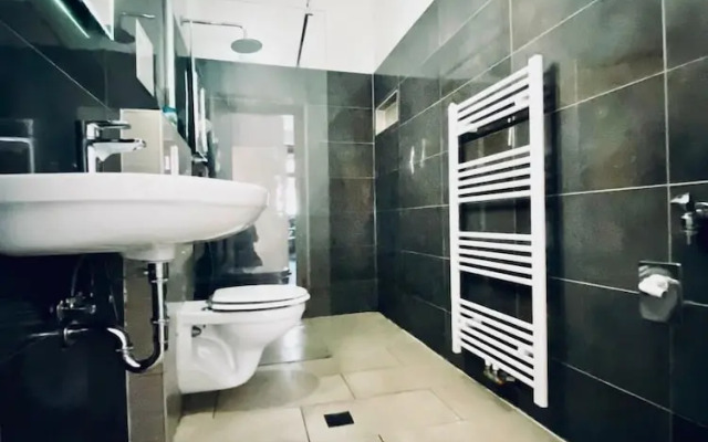 Ideal 3BR for 6 15 Min to Stammersdorf