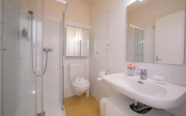 Orchidea Apt. 4 Front Lake