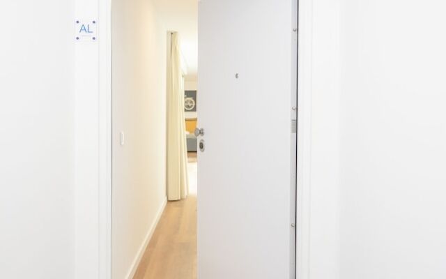 NAX Apartment C by Liiiving