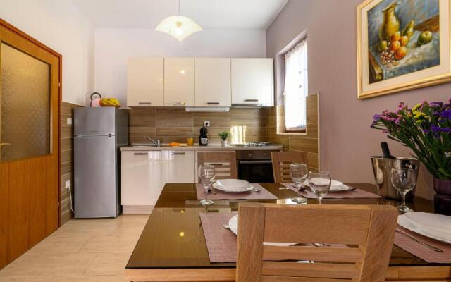 Apartments Vala
