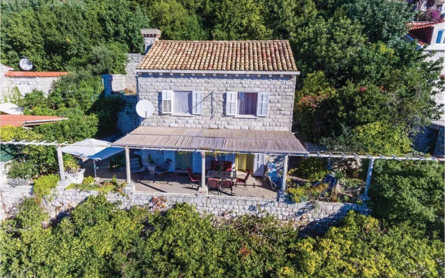 Two-Bedroom Holiday Home in Dubrovnik