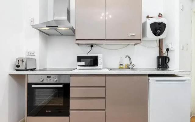 London Homes - Aldgate Flats