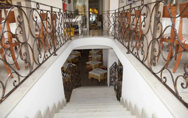 Hotel Elpiro
