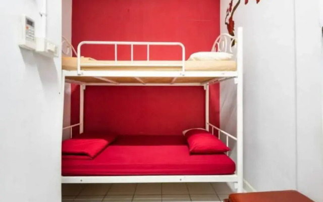 1137 Hostel