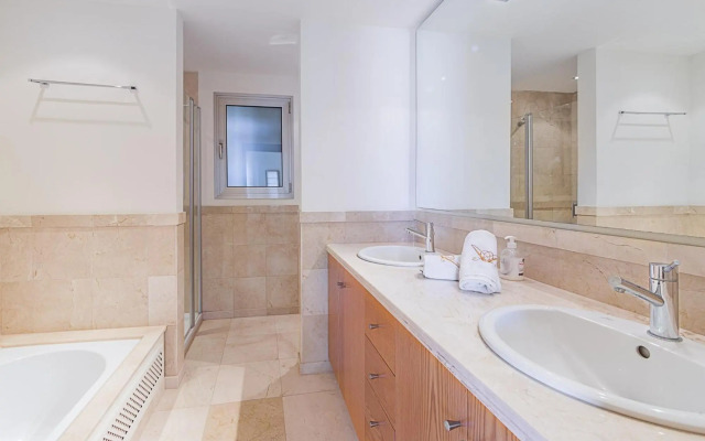 Romen 2-2 PENTHOUSE SEA VIEW & JACUZZI 2B