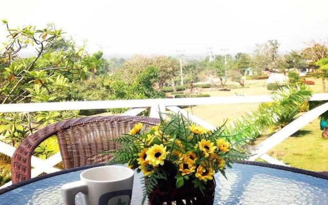 Keawanongburi Resort