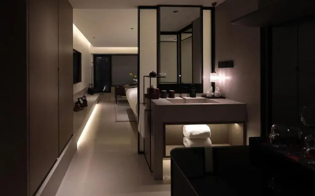 Qianzitong Hotel