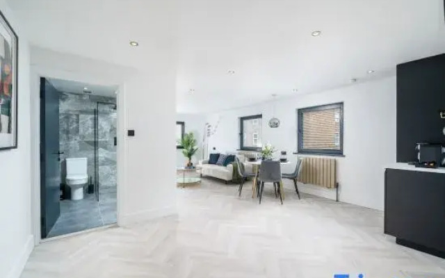 Gorgeous XL Flat, close to Elephant and Castle