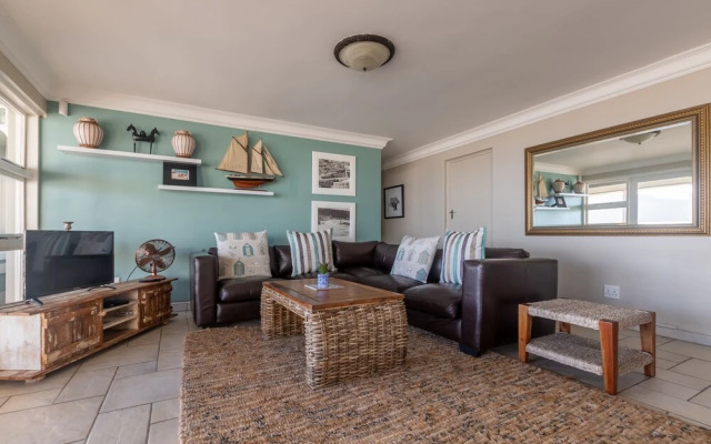 Dutton's Cove Guesthouse