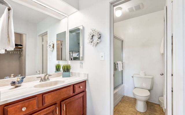 Puamana 21a 2 Bedroom Condo by Redawning