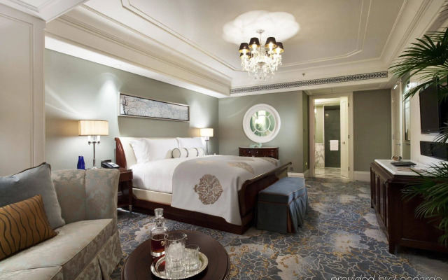 Waldorf Astoria Shanghai on the Bund