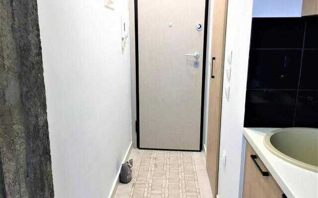 Cosy Industrial Style Little Home just 5minutes from Waterfront